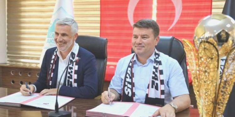 Lider Karaveli, 68 Aksaray Belediyespor’a imza attı