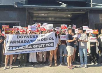 Marmara Üniversitesi öğrencilerinden Boynukalın’a protesto