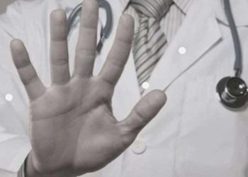 Mersin Kent Eğitim ve Araştırma Hastanesi’nde doktora muştalı hücum