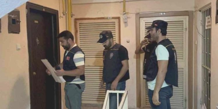 Mersin merkezli 5 vilayette göçmen kaçakçılığı operasyonu: 15 gözaltı kararı