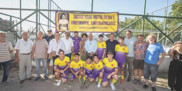 Metin Oktay’ın mahallesinde şenlik