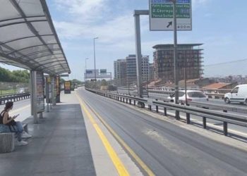 Metrobüs sınırında 120 günlük çalışma: Birtakım istasyonlar kapatılacak