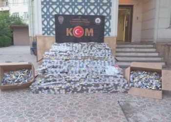 Minibüse bağlı römorkta bulundu… 26 bin paket kaçak sigara ele geçirildi!