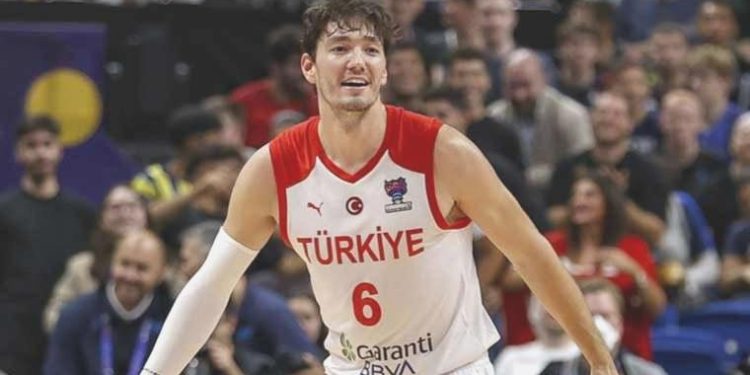 NBA’de Cedi Osman, üç gruplu takasta San Antonio Spurs’e transfer oldu