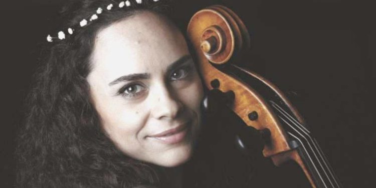 Rahşan Apay’dan ‘Roxana’ albümü