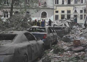 Rusya Lviv’i füzelerle vurdu