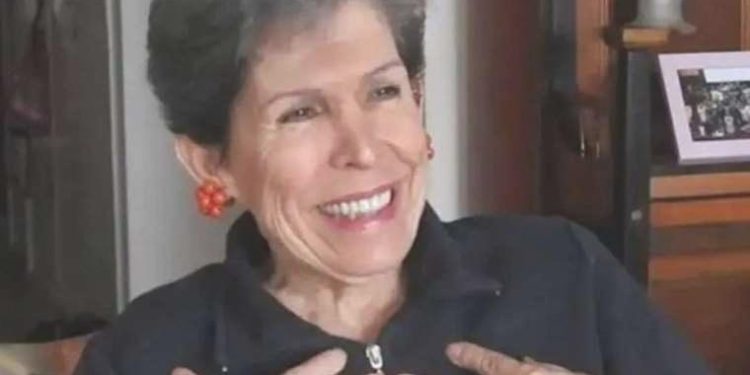 Sanatçı Olcay Poyraz hayatını kaybetti