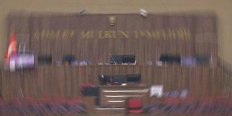 Sendikaya mani olan amire 7 ay mahpus