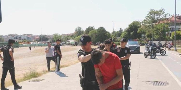 Son 24 saatte 523 kaçak göçmen yakalandı