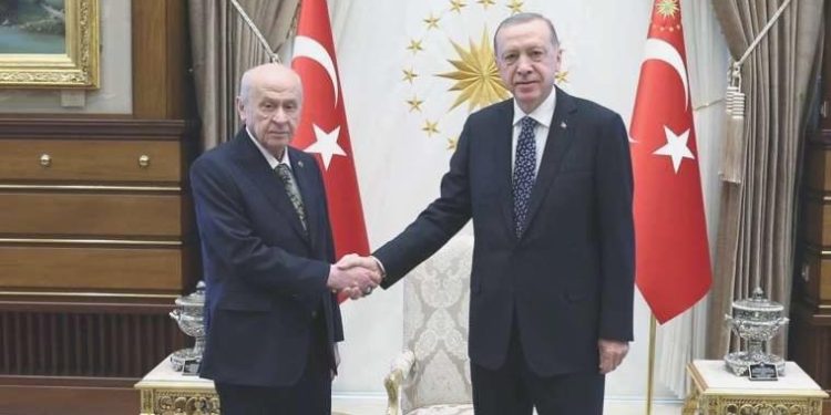 Son dakika… Erdoğan ve Bahçeli Saray’da görüşecek!
