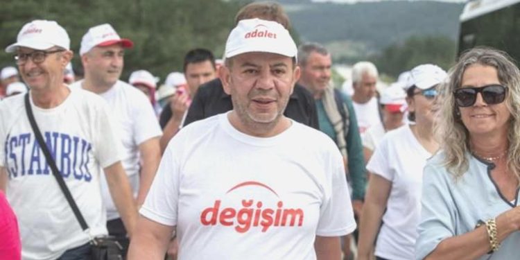 Tanju Özcan’dan ‘istifa’ kararı: Vazgeçti