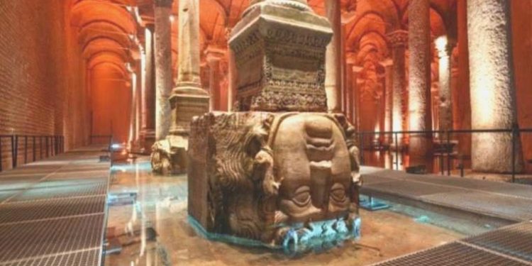 Tarihi yerler sanat için!