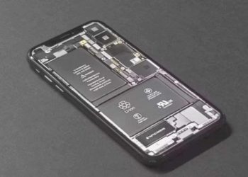 Telefonlarda çıkartılabilir pil periyodu geri mi dönüyor?