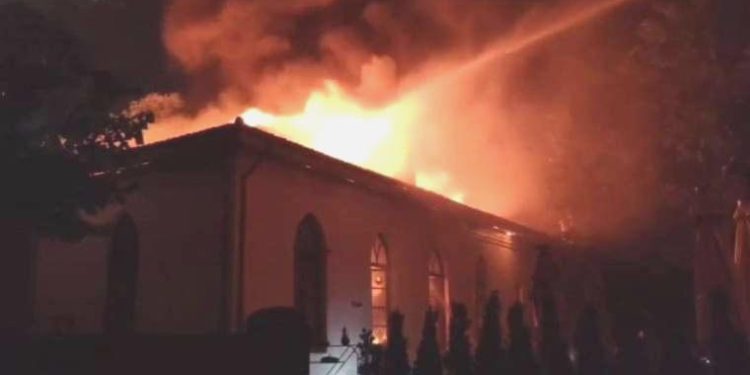 Topkapı Sarayı’nın içindeki restoranda yangın çıktı