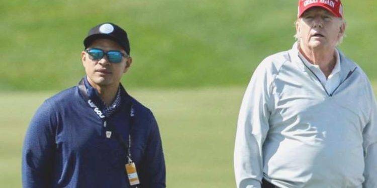 Trump’ın yardımcısı Walt Nauta zımnî dokümanlar davasında hakkındaki suçlamaları reddetti