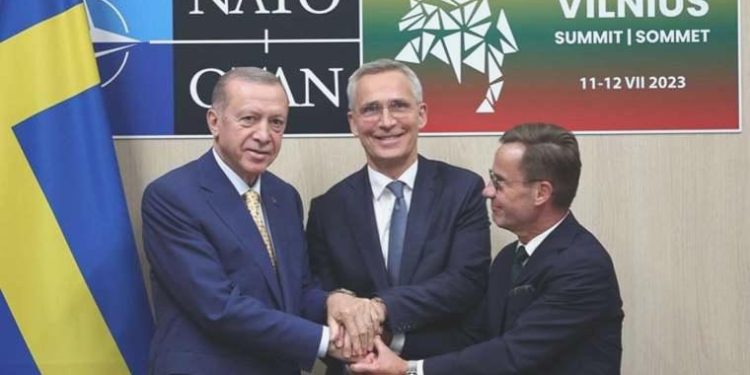 Türkiye’nin NATO üyeliği konusunda kararı İsveç basınında geniş yer aldı