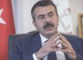 Ulusal Eğitim Bakanı Yusuf Tekin reaksiyon çeken kelamlarının akabinde geri adım attı
