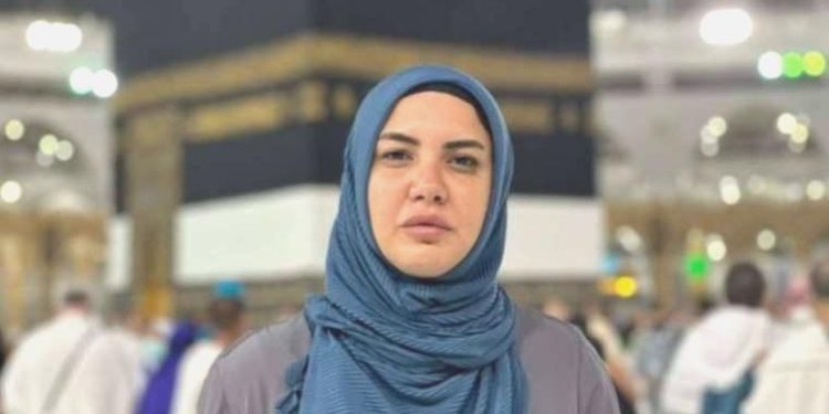 Umre fotoğrafı reaksiyon çekmişti! Fulya Öztürk’ten tenkitlere karşılık