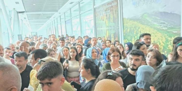 Vergi artırımları hudut kapılarında yoğunluğa neden oldu