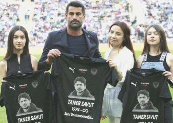 Volkan Demirel: ‘Ayakta dimdik duran bir Hatayspor var’