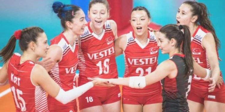 22 Yaş Altı Bayan Voleybol Ulusal Ekibi Avrupa Şampiyonası bileti aldı