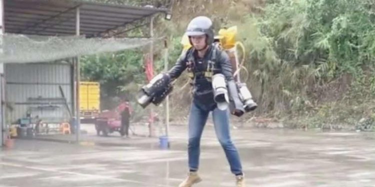 4 kilometre uçabilen sırt roketi test edildi