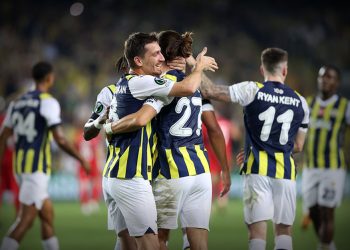 Fenerbahçe UEFA Konferans Ligi gruplarına galibiyetle başladı