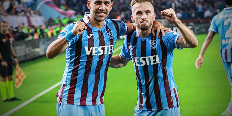Trabzonspor evinde Beşiktaş’ı 3-0 mağlup etti