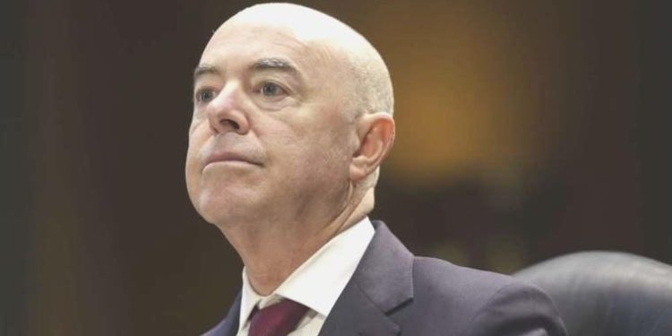 ABD İç Güvenlik Bakanı Mayorkas: Ülkedeki göçmenlik sistemi temelden bozuk