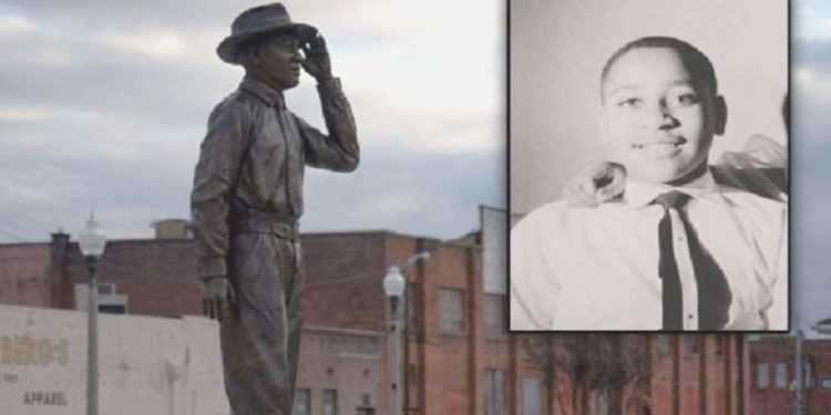 ABD Lideri Joe Biden: ‘Öldürülen siyahi genç için anıt dikilecek’