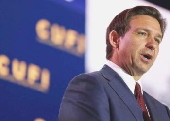 ABD’de Cumhuriyetçi lider adayı Florida Valisi DeSantis, trafik kazası geçirdi