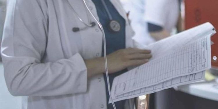 Aile doktorlarına verilen ihtar puanı uygulaması kaldırıldı