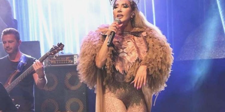 AKP’li belediye konseri iptal etmişti… CHP’li belediyeden ‘Hande Yener’ kararı!