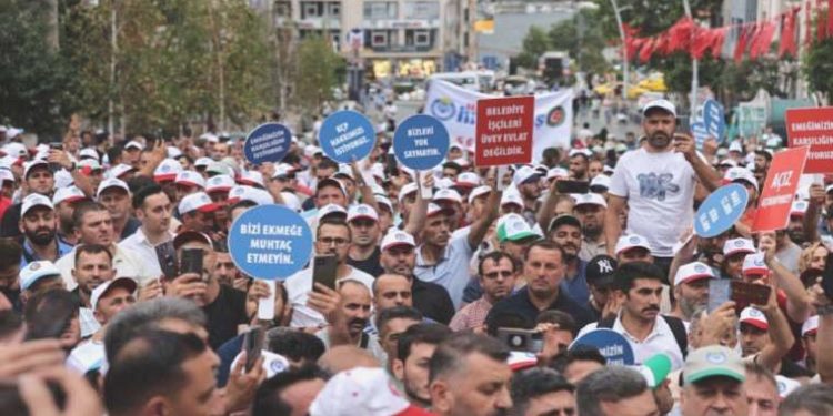 AKP’li belediyelerde işçiler aksiyonda: Geçinemiyoruz