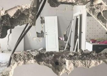 AKP’li belediyenin sarsıntıdan evvel yaptığı bina ağır hasar aldı: Güvenip aldık, mağdur olduk