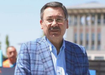 Ankara’da mahallî seçim uğraşı: Melih Gökçek tekrar sahnede