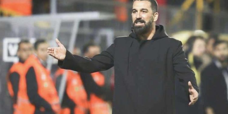 Arda Turan, Galatasaraylı oyuncuyu istiyor!