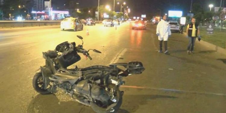 Ataşehir D-100 Karayolu’nda feci kaza: Arabanın çarptığı motosikletli hayatını kaybetti