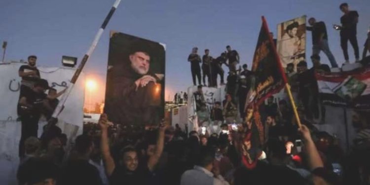 Bağdat’ta İsveç Büyükelçiliği ateşe verildi