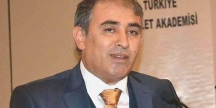 Bakan Tunç duyurdu: Yargıtay Üyesi ve TFF Tahkim Heyeti Lideri Mustafa Artuç hayatını kaybetti