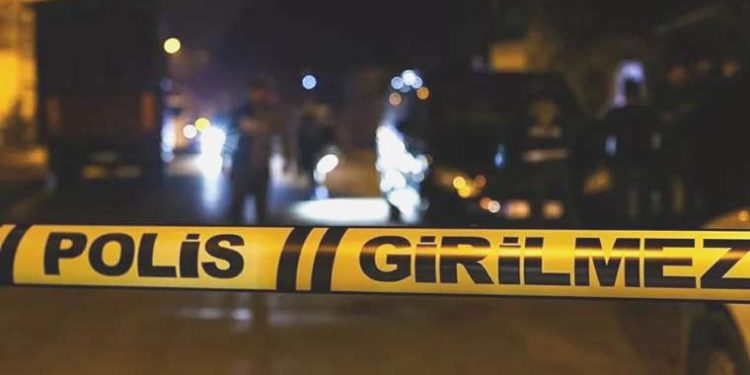 Bakırköy’de dehşet veren olay… 2 kişi silahla vurulmuş halde meyyit bulundu!