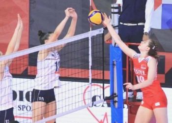 Bayan Voleybol Kadromuz 17 Yaş Altı Avrupa şampiyonasında finalde!