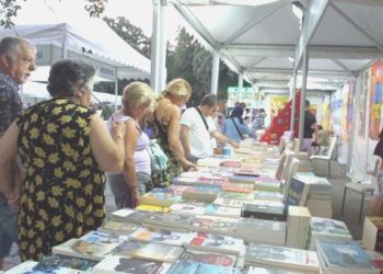 Burhaniye’de kitaplı günler!