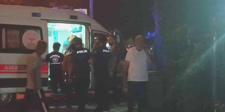 Çay bahçesinde oynayan çocuğa yorgun mermi isabet etti