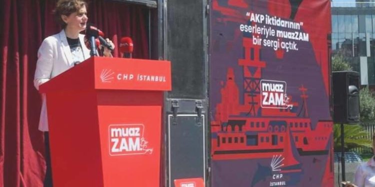 CHP İstanbul Vilayet Başkanlığı’ndan gezici artırım standı: ‘İktidara sessiz kalmayacağız, uğraşımız sürecek’