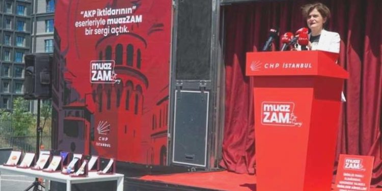 CHP İstanbul Vilayet Başkanlığı’ndan gezici artırım standı: ‘Zamlardan nefes alınamıyor’