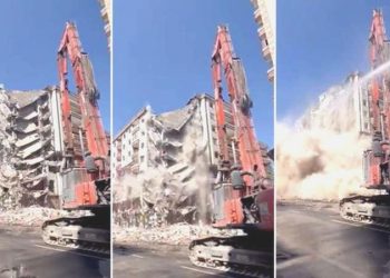 Diyarbakır’da ağır hasarlı 8 katlı bina yıkım sırasında çöktü