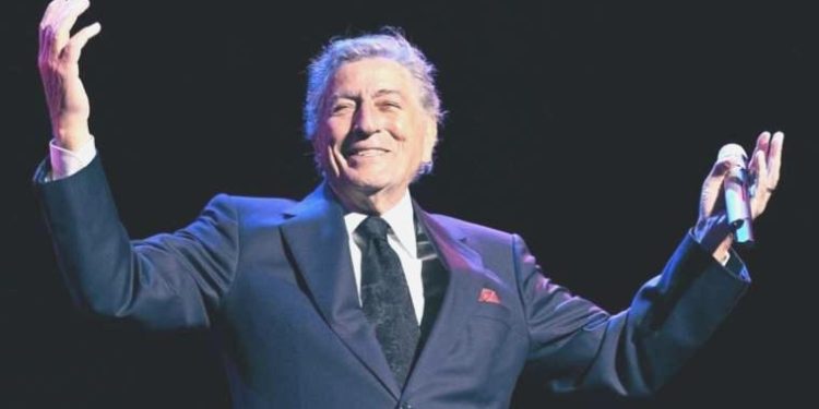 Efsanevi müzikçi Tony Bennett hayatını yitirdi