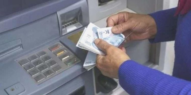 Ekonomist Prof. Dr. Kozanoğlu’ndan kredi kartı sahiplerine kritik ihtar: ‘Yolları kapanacak’