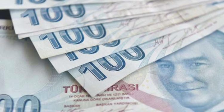 Emekliler dikkat! SGK duyurdu: Emekli Sandığı kapsamında artırım farkları yarın ödenecek